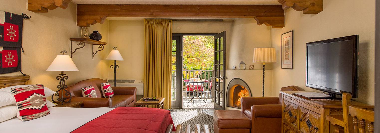 Relax in full Santa Fe style.